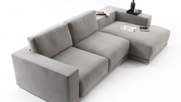 Questo divano moderno con penisola lo produciamo con qualsiasi tipo di rivestimento